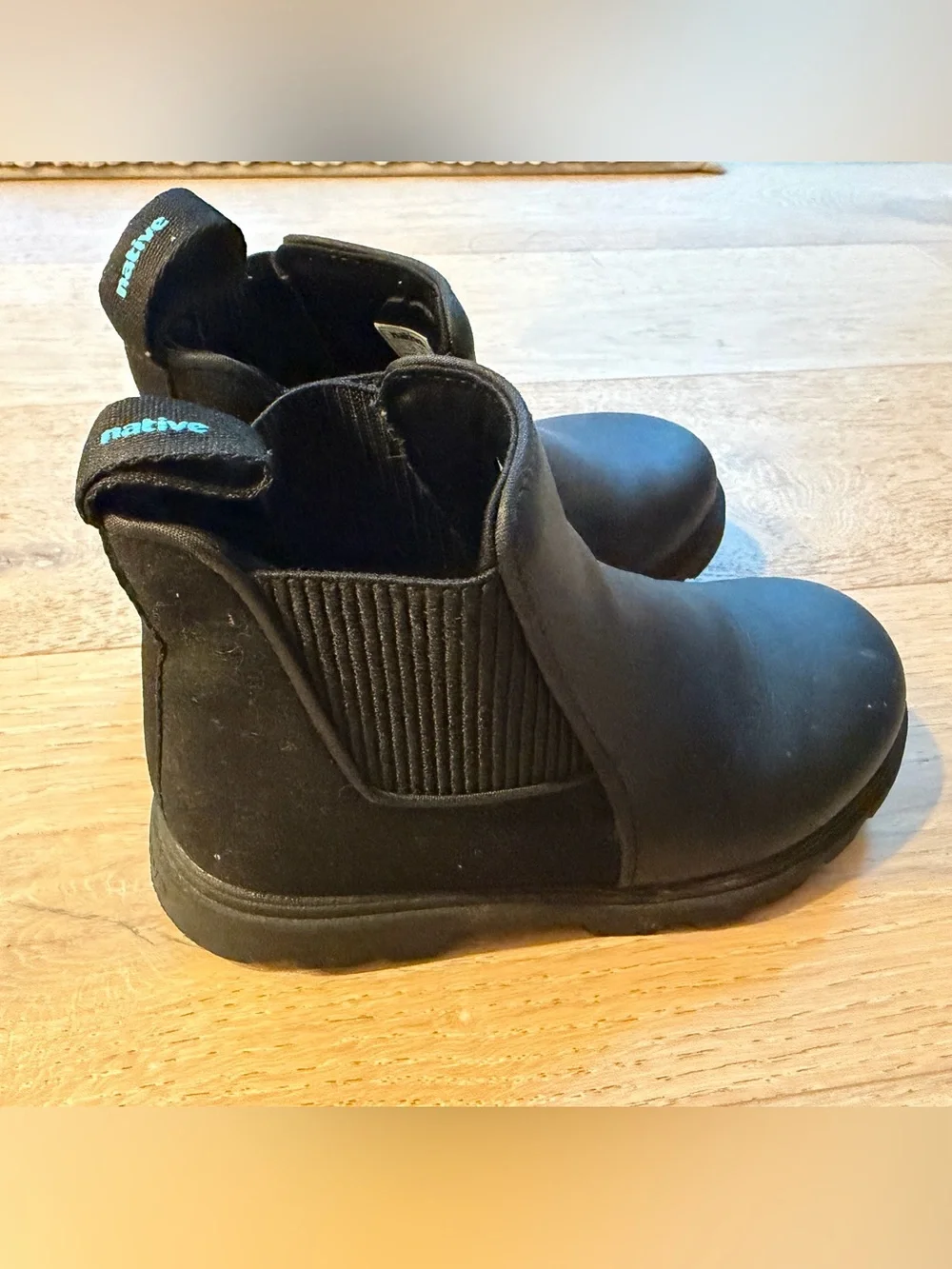 Native Kensington Treklite Black Chelsea Boots Kids Size C11